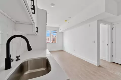 2520 N Front St, Philadelphia, PA 19133