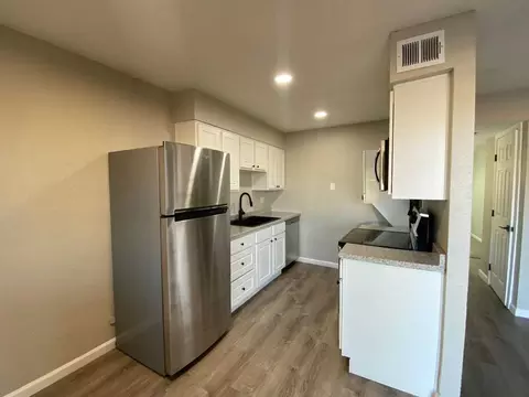 1829 E Broadway Rd, Mesa, AZ 85204