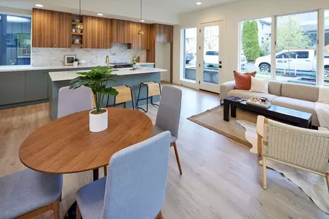 140 172 Ne Sacramento St, Portland, OR 97212