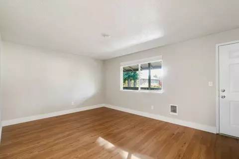 510 Lilly Rd SE, Olympia, WA 98501