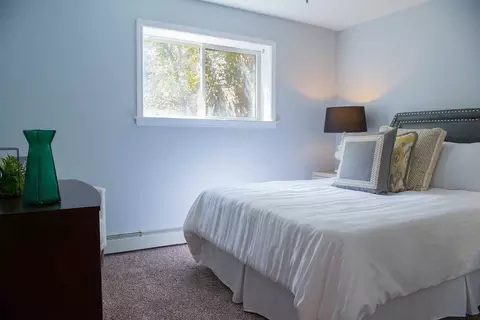 5525 N Winthrop Ave, Chicago, IL 60640 photo 8