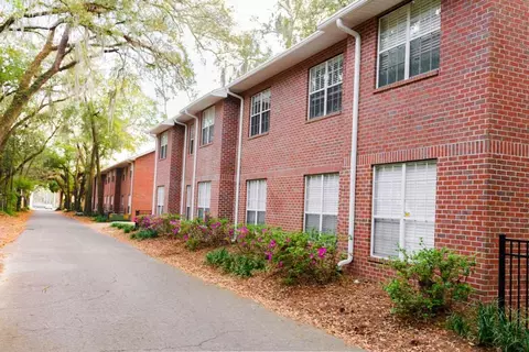 110 130 Nw 9th Ter, Gainesville, FL 32601
