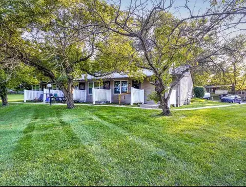 Rolling Meadows Dr, Delaware, OH 43015