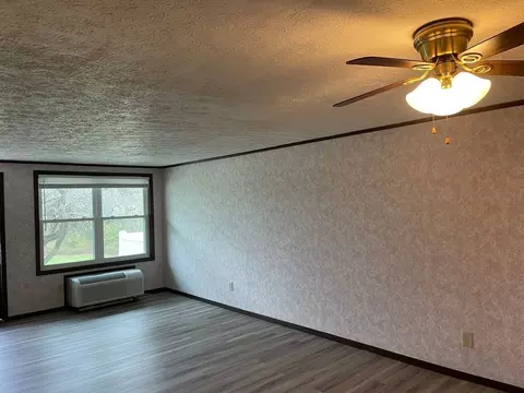 Rolling Meadows Dr, Delaware, OH 43015 photo 10