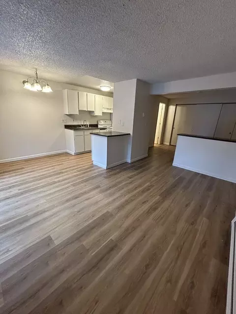 2300 E Barnett Rd, Medford, OR 97504