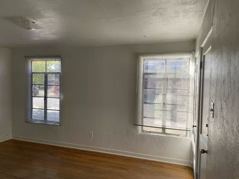 504 14th St SW, Albuquerque, NM 87102