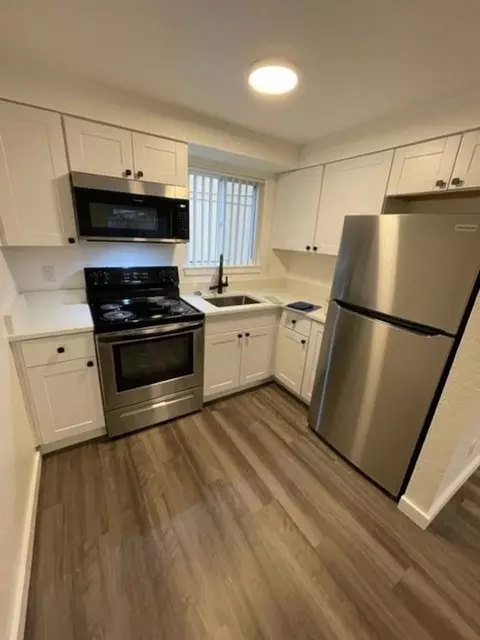 4230 State St, Four Corners, OR 97301