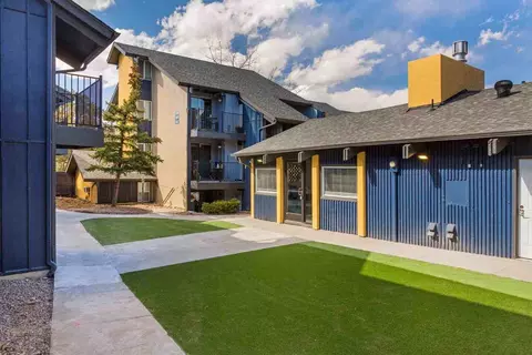 3349 E Fountain Blvd, Colorado Springs, CO 80910