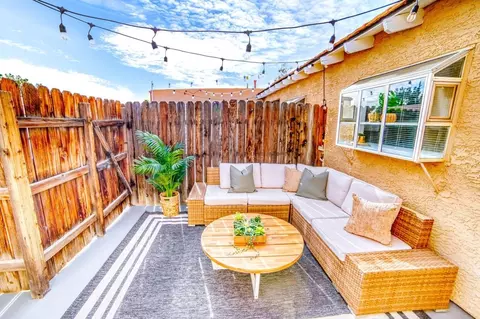 1101 N Rainbow Blvd, Las Vegas, NV 89108