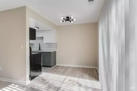 2754 E Paulding Rd, Fort Wayne, IN 46816 photo 5