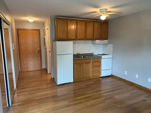 512 W Wilson St, Madison, WI 53703