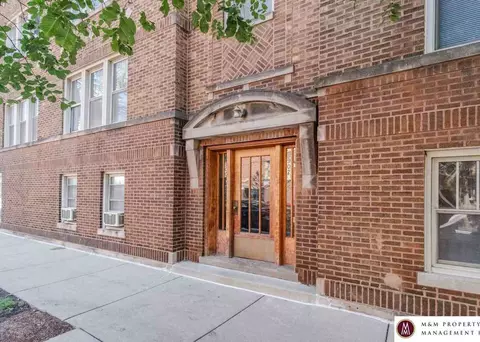 319 Harrison St, Oak Park, IL 60304
