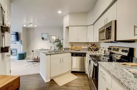 1400 Lake Washington Blvd N, Renton, WA 98056 photo 8