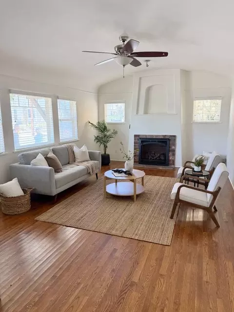3560 Sydney Pl, San Diego, CA 92116