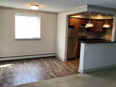 35 S White Horse Pike, Audubon, NJ 08106