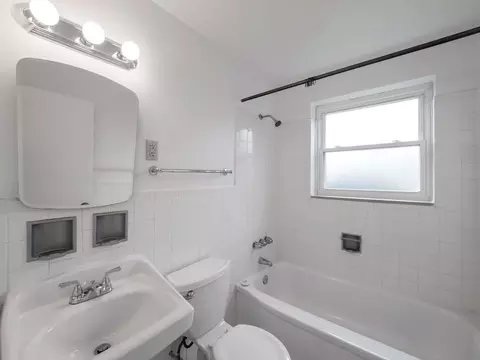 810 Perry Hwy, West View, PA 15229 photo 11