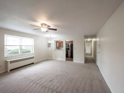 810 Perry Hwy, West View, PA 15229 photo 2