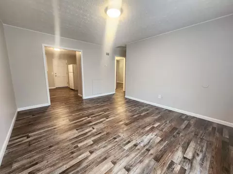 19 Fortner Ave, Greenville, SC 29611
