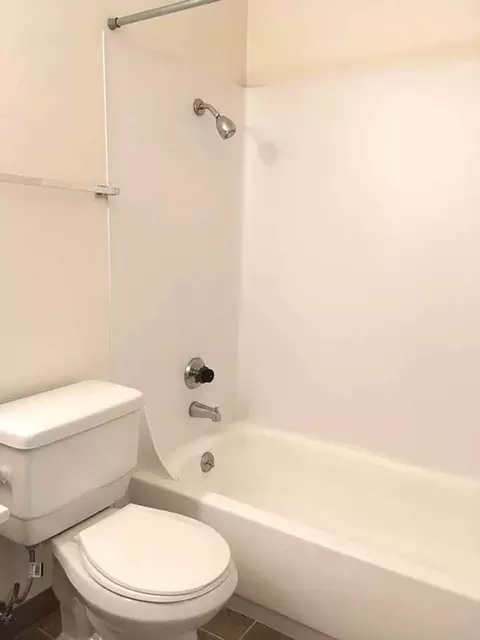 6750 SW Scholls Ferry Rd, Beaverton, OR 97008 photo 5