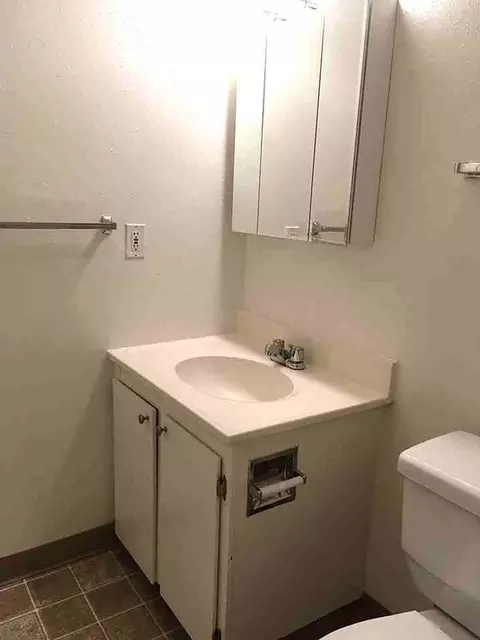 6750 SW Scholls Ferry Rd, Beaverton, OR 97008 photo 8