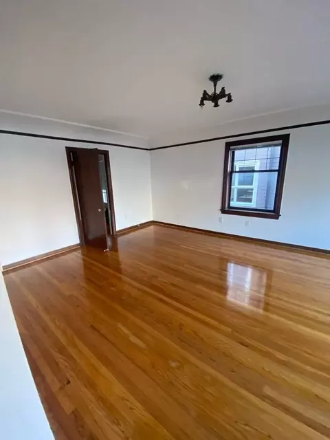 315 Summit Ave E, Seattle, WA 98102