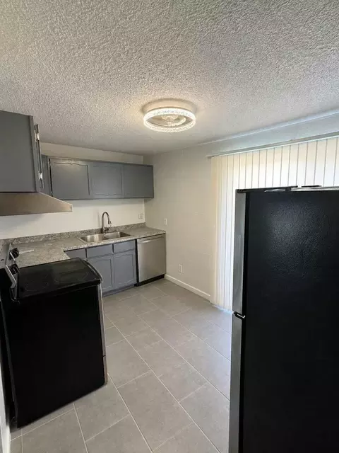 2950 E 5th St, Tucson, AZ 85716
