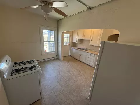83 Langdon St, Manchester, NH 03101