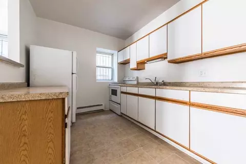 4814 W Monroe St, Chicago, IL 60644