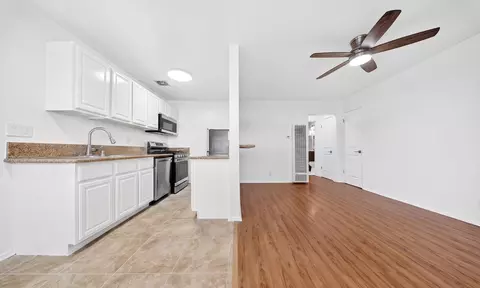 6944 Coldwater Canyon Ave, Los Angeles, CA 91605