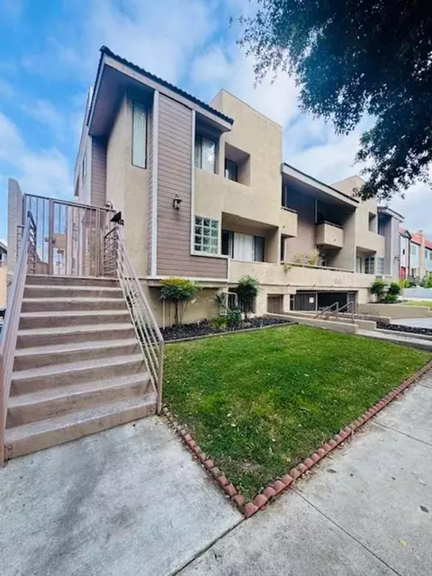 1141 Thompson Ave, Glendale, CA 91201