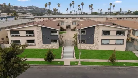 3933 Nicolet Ave, Los Angeles, CA 90008