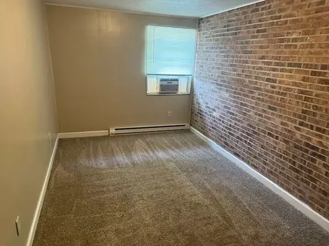1139 S Main St, Rocky Top, TN 37769