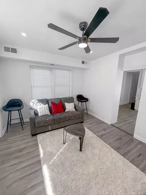 4018 Penn Ave, Pittsburgh, PA 15224