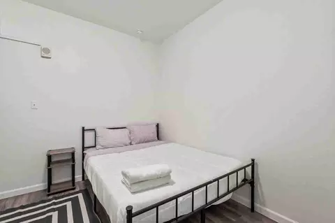 911 W 22nd St, Austin, TX 78705 photo 8
