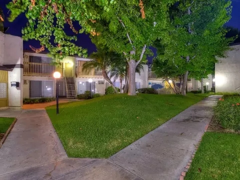2401 W Roberta Ave, Fullerton, CA 92833 photo 6