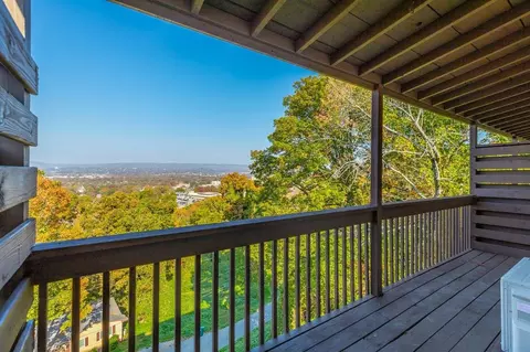 73 Shallowford Rd, Chattanooga, TN 37404 photo 3