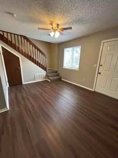 1106 S Joplin St, Pittsburg, KS 66762