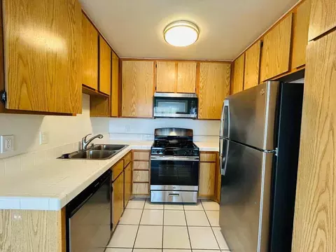 10520 National Blvd, Los Angeles, CA 90034 photo 2