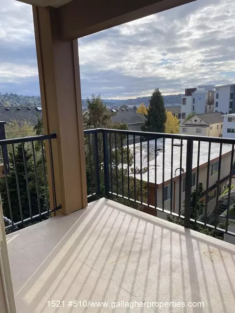 1521 NW 54th St, Seattle, WA 98107