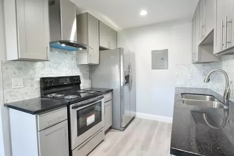 445 Kuehnis Dr, Campbell, CA 95008