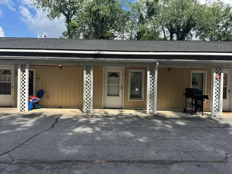 2847 Boones Creek Rd, Johnson City, TN 37615