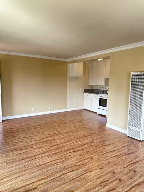 3922 S Pacific Ave, San Pedro, CA 90731