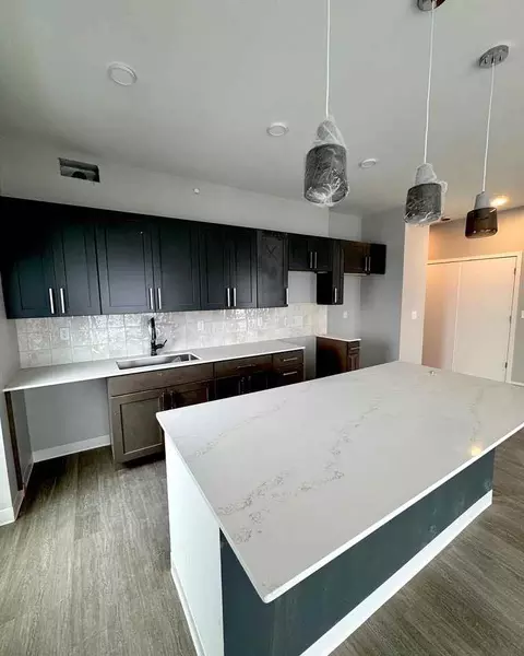 2011 W Superior St, Duluth, MN 55806 photo 18