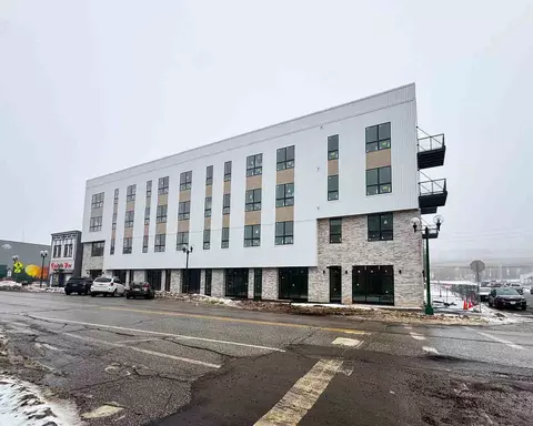 2011 W Superior St, Duluth, MN 55806 photo 5