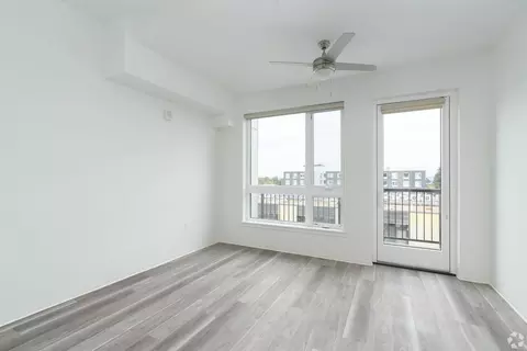 5460 N Interstate Ave, Portland, OR 97217