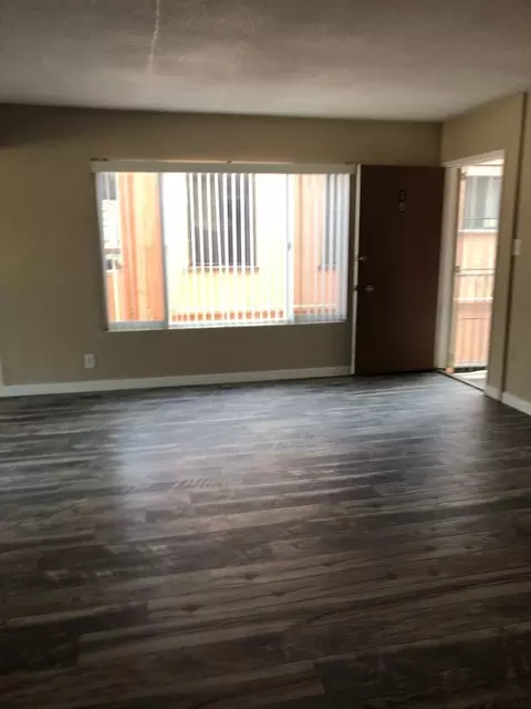 650 Linden Ave, Long Beach, CA 90802