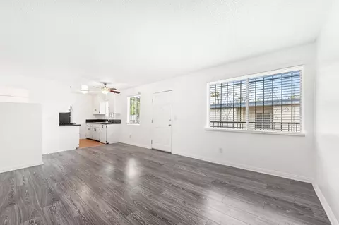 2509 Crenshaw Blvd, Los Angeles, CA 90016