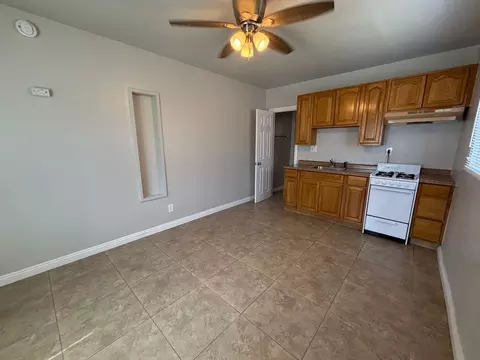 339 E 19th St, Long Beach, CA 90806