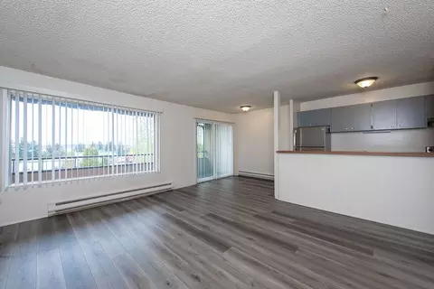 22805 30th Ave S, Des Moines, WA 98198 photo 2
