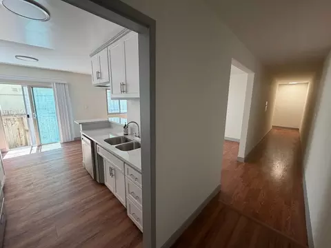 7769 Saint Bernard St, Los Angeles, CA 90293